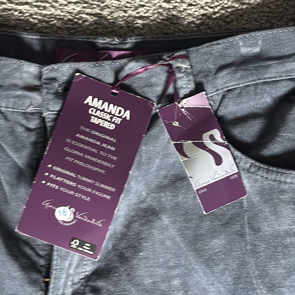 GLORIA VANDERBILT Gray Corduroy Amanda 5 Pocket Jeans/Pants. Tummy Slimmer! - Picture 3 of 9